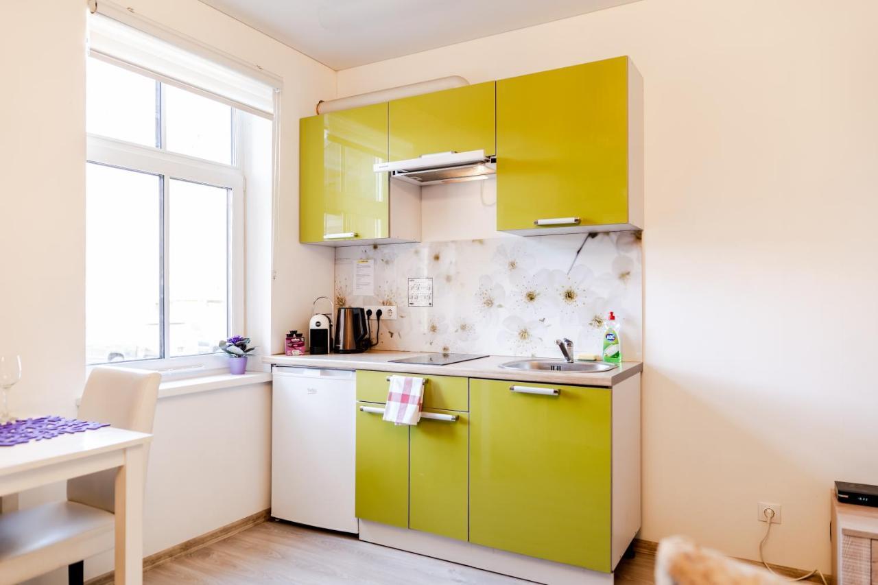 Contact Free Apartments With Free Parking Tallin Exterior foto