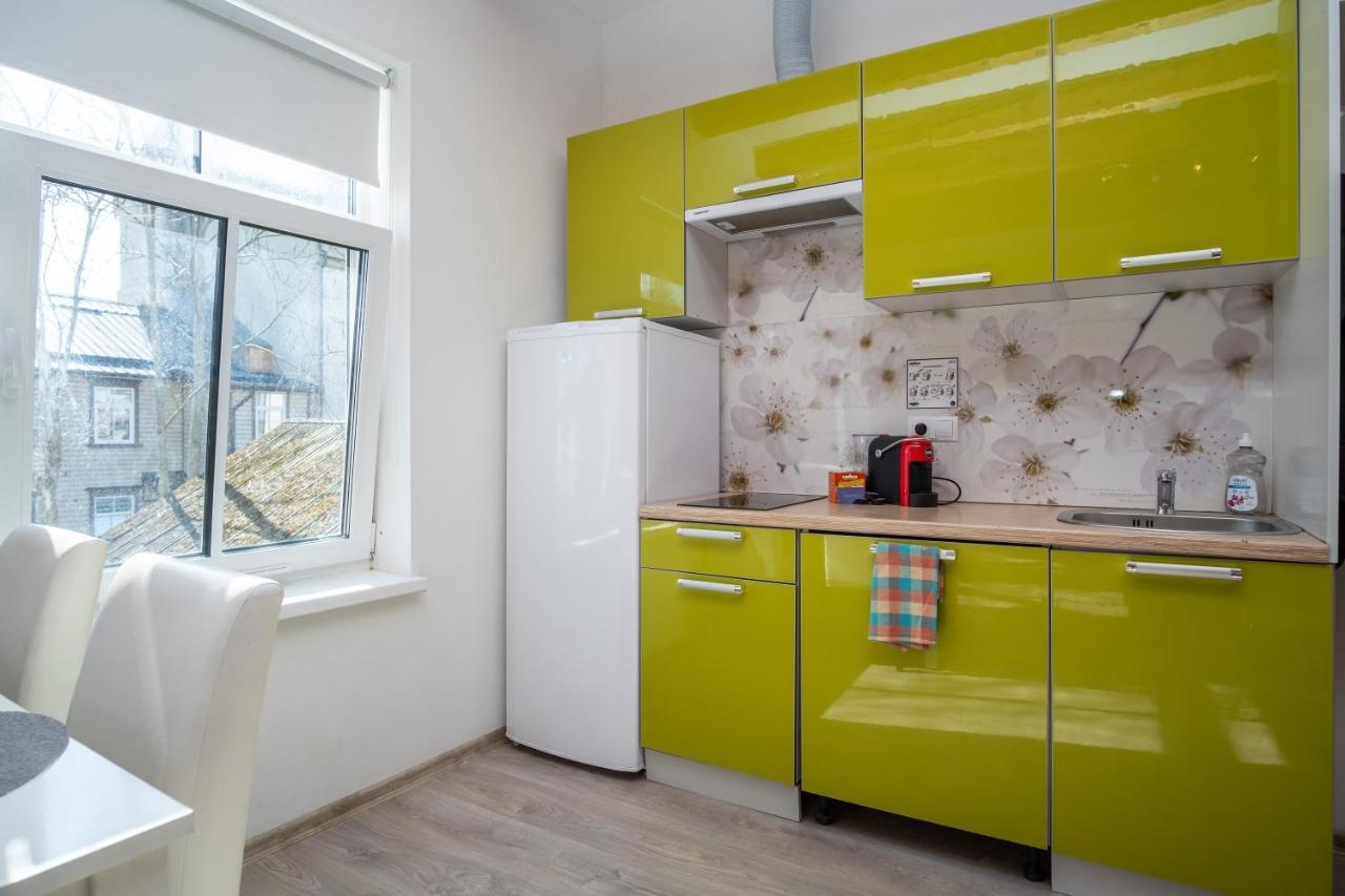 Contact Free Apartments With Free Parking Tallin Exterior foto